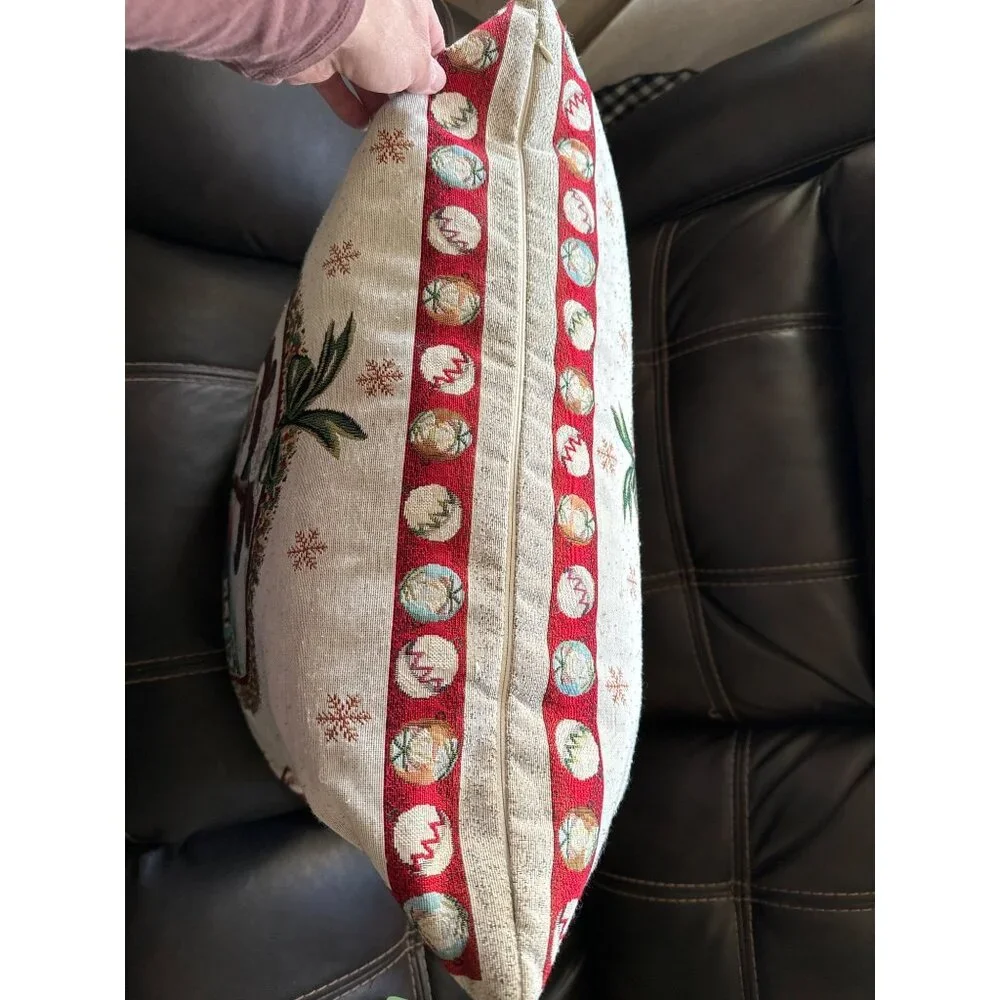 Vintage Santa Claus Decorative Feather Throw Pillow 23